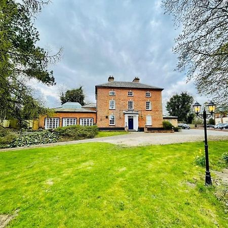 Lydney House Swaffham Sleeps 22 Vila Exterior foto