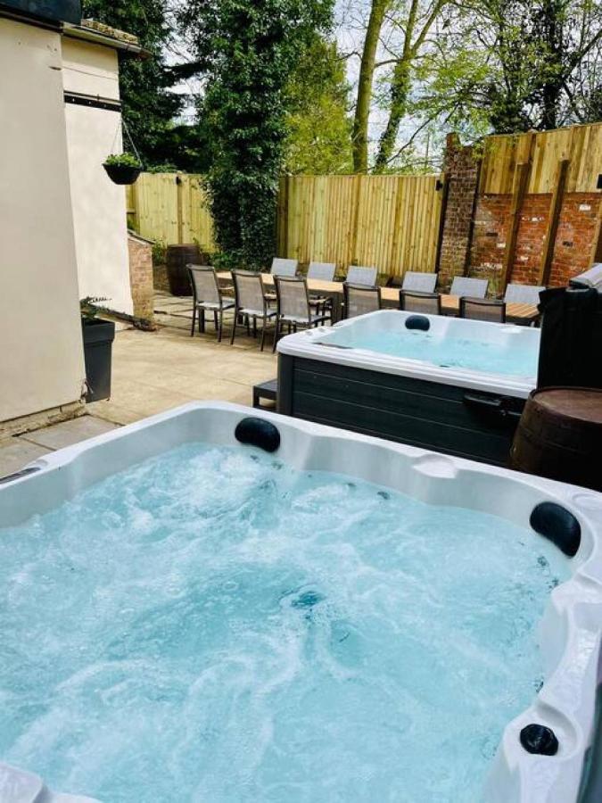 Lydney House Swaffham Sleeps 22 Vila Exterior foto
