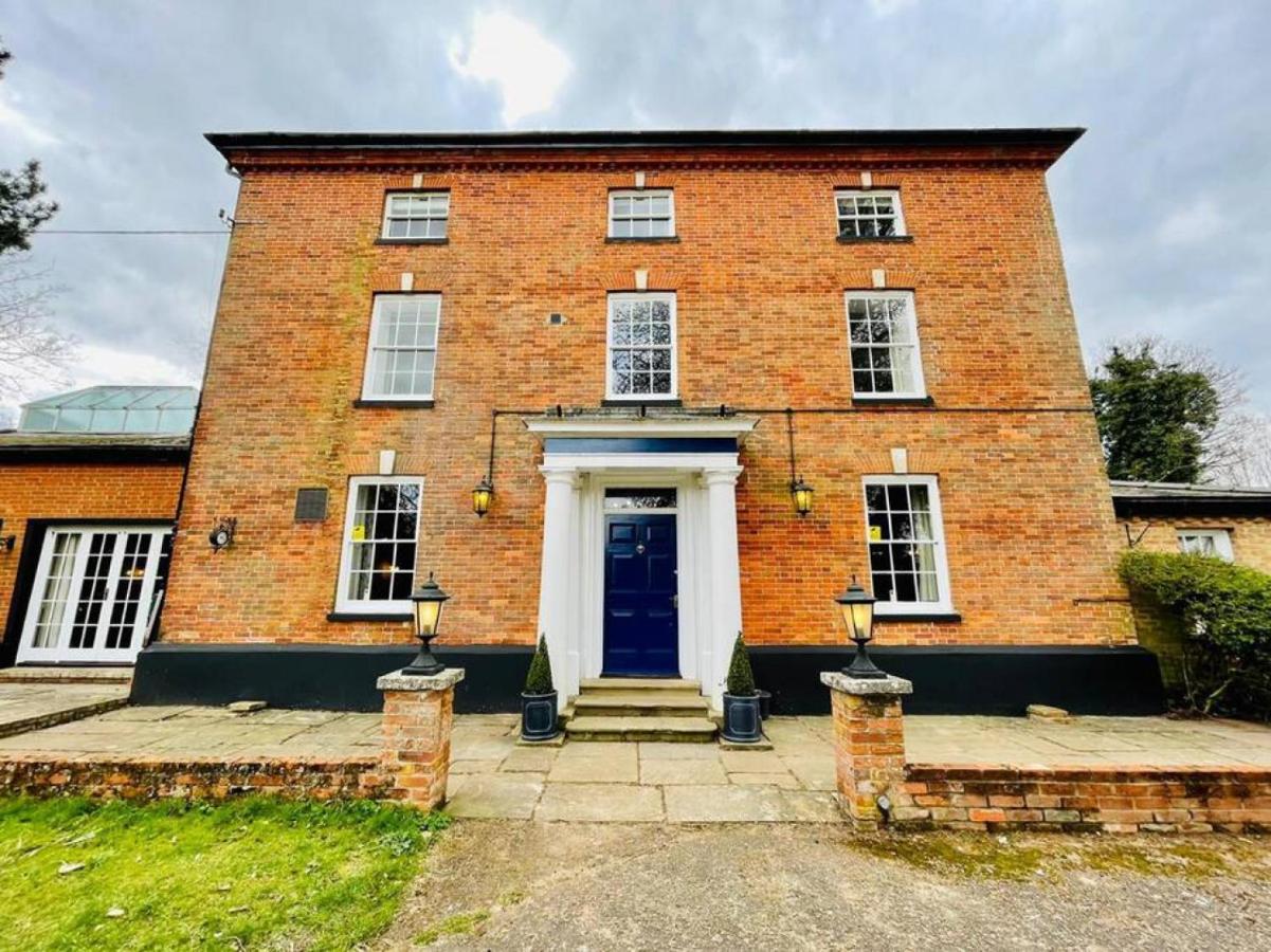 Lydney House Swaffham Sleeps 22 Vila Exterior foto