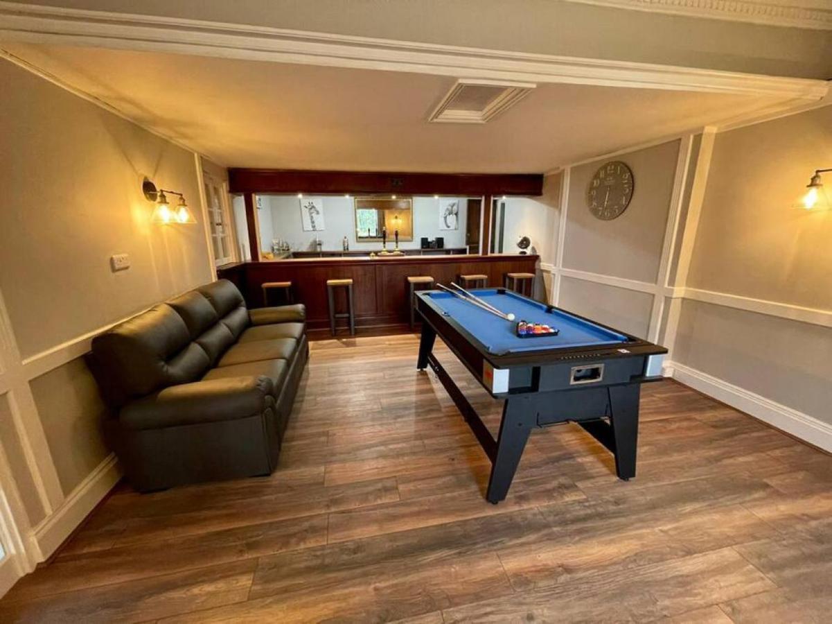 Lydney House Swaffham Sleeps 22 Vila Exterior foto