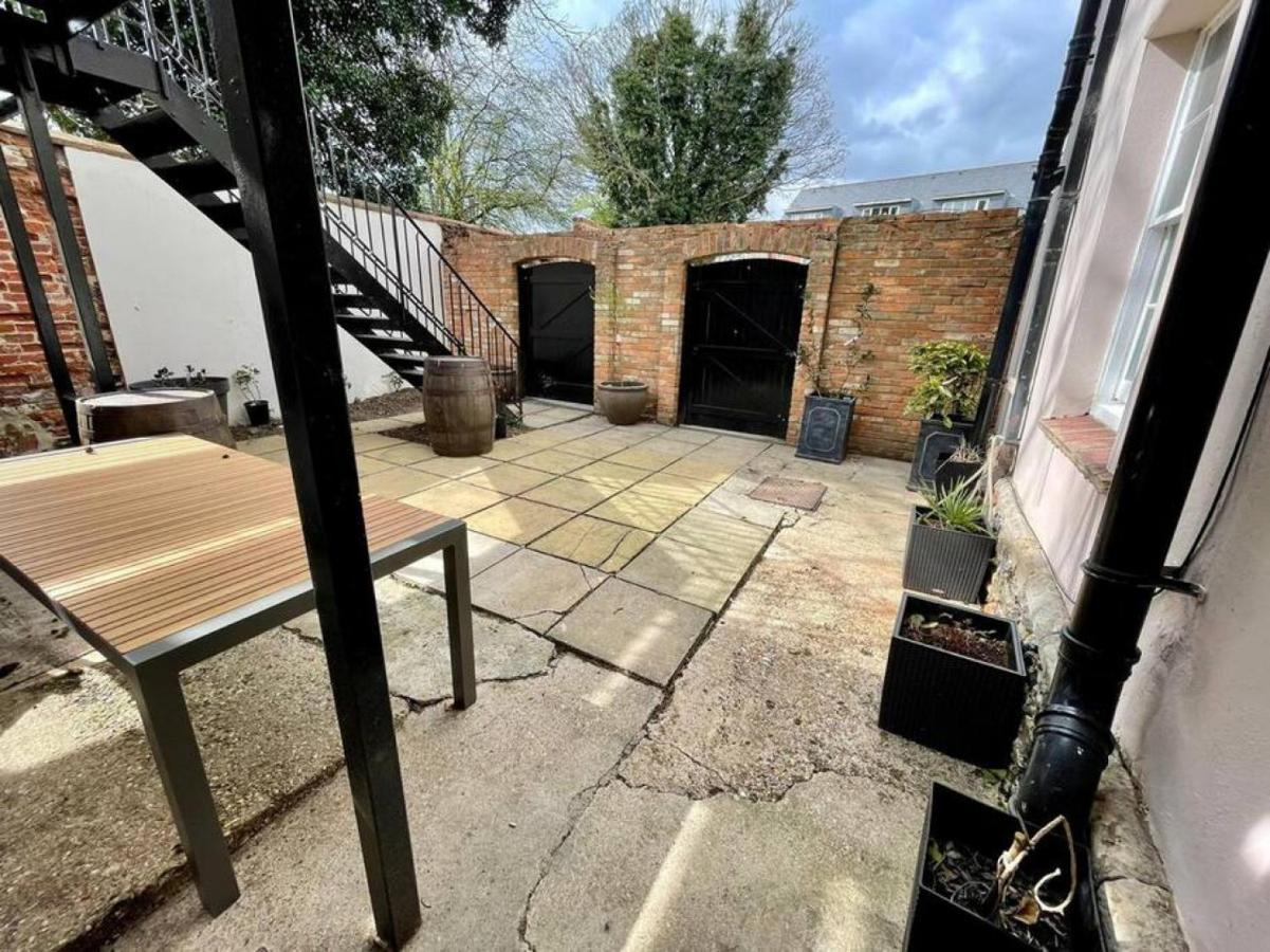 Lydney House Swaffham Sleeps 22 Vila Exterior foto