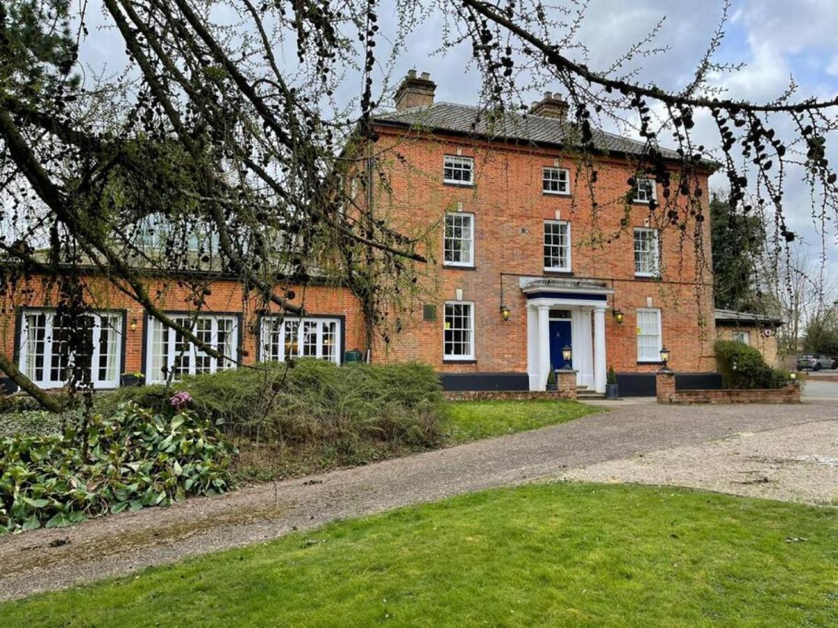 Lydney House Swaffham Sleeps 22 Vila Exterior foto