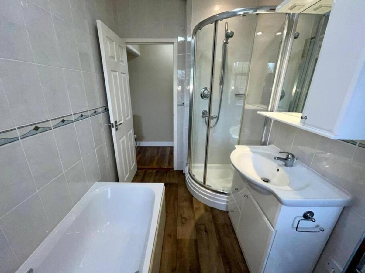 Lydney House Swaffham Sleeps 22 Vila Exterior foto
